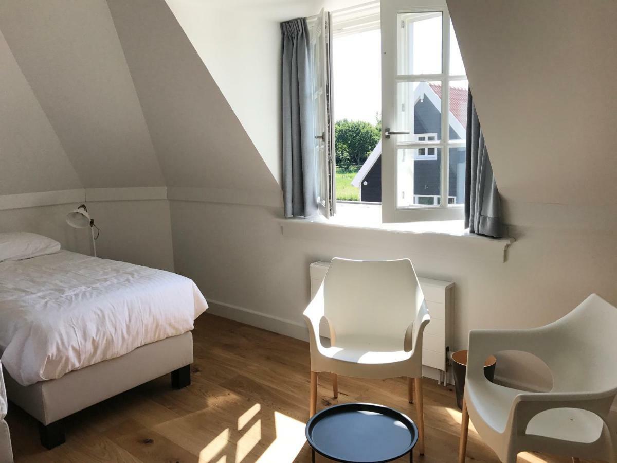 B&B Reeburg Осткапеле Екстериор снимка